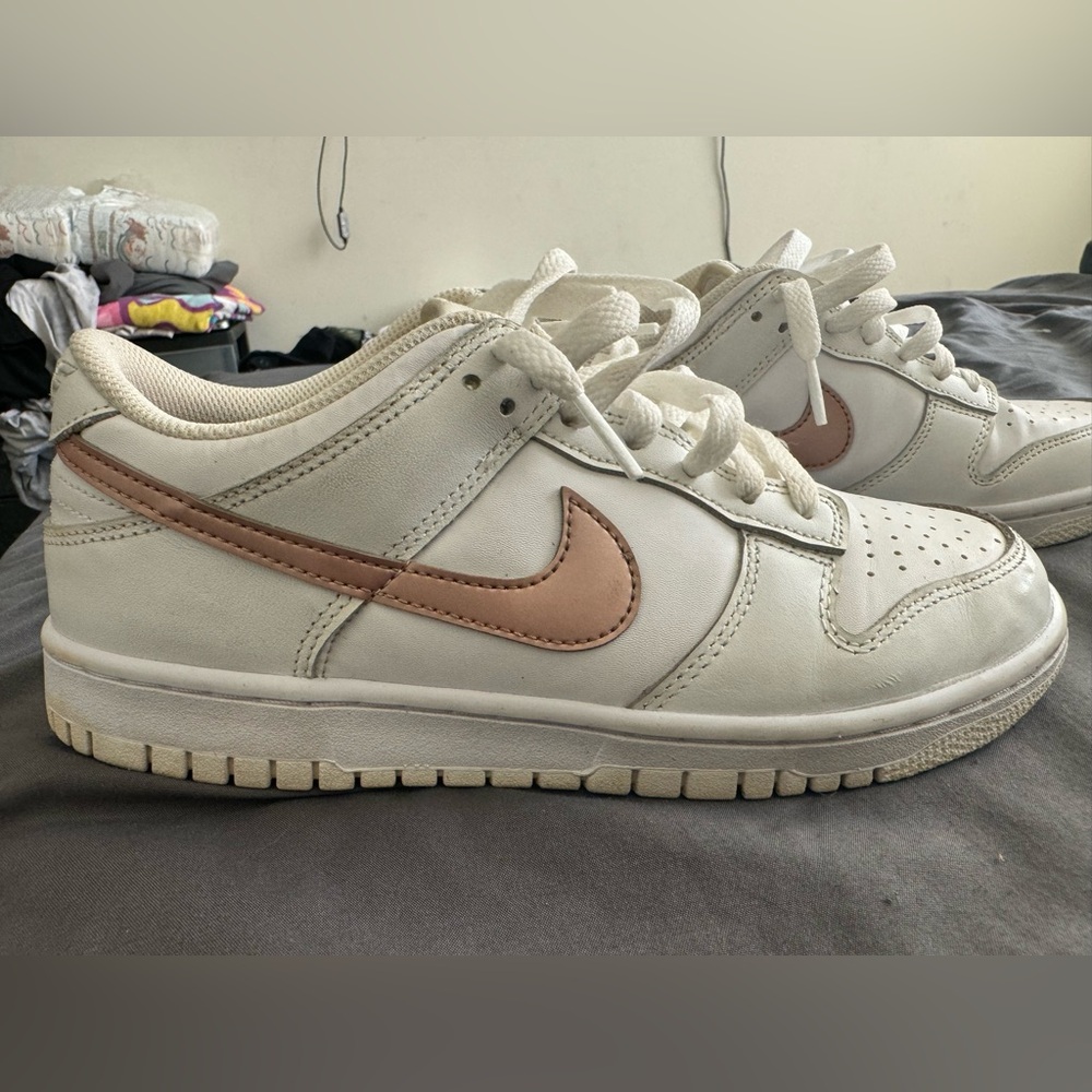 Nike Dunk Low GS White Metallic Gold Rose (DH9765-100)7Y